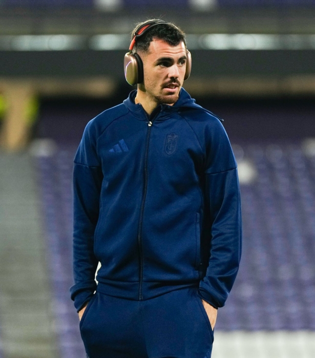 Sola, titular indiscutible, sobre el césped el estadio `José Zorrilla` (GCF)