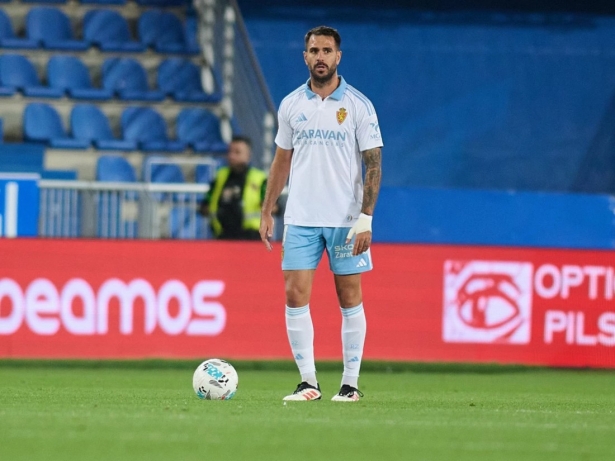 Insua se ha asentado en la defensa del Zaragoza 