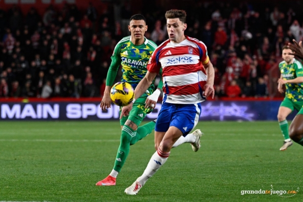 El Granada está obligado a lograr la victoria ante el Zaragoza (J.M. BALDOMERO) El Granada está obligado a lograr la victoria ante el Zaragoza (J.M. BALDOMERO)