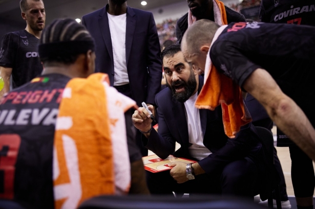 Ramón Díaz sigue trabajando para reconducir la situación (COVIRAN GRANADA)