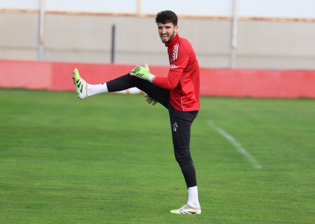 Astralaga podrá estar ante el Racing (J. AZCOYTIA)