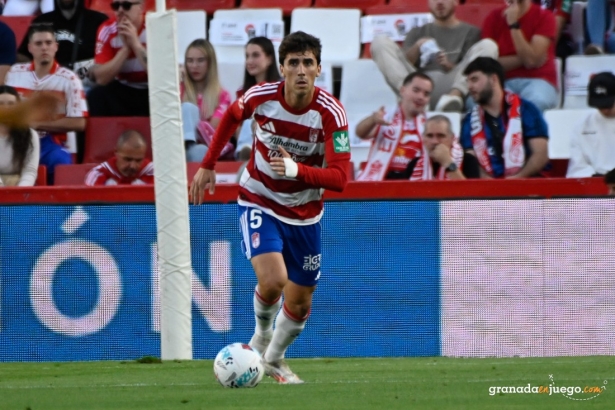 El Granada no puede esperar más a sumar de tres (J.M. BALDOMERO)