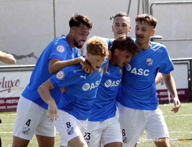 El Motril no quiere bajar el ritmo (J. PALMA)