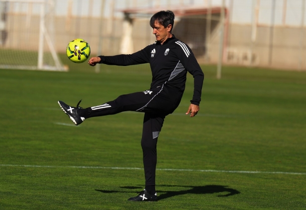 Pacheta confía en la progresión del equipo (J. AZCOYTIA)