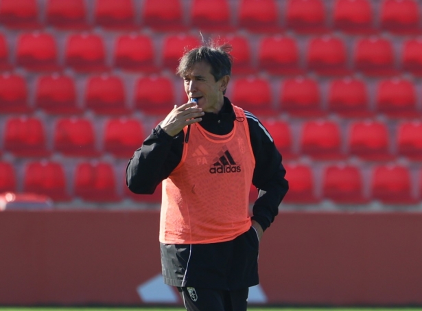 Pacheta espera que el equipo comience a ganar (J. AZCOYTIA)