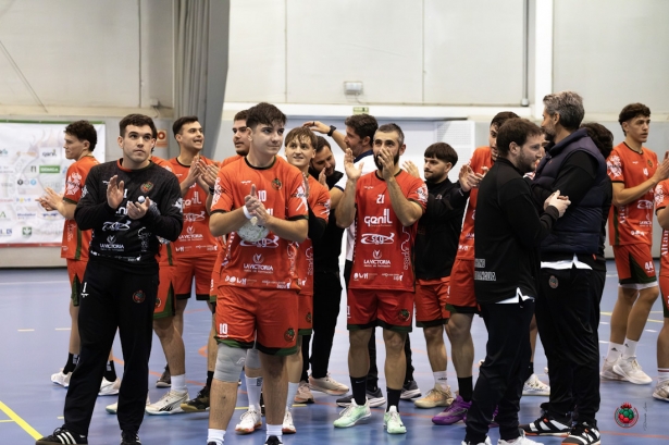 (BM CIUDAD DE GRANADA)