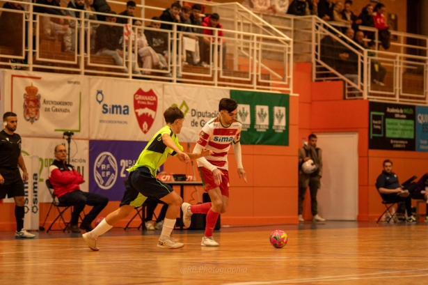 El Sima Granada volvió a la senda de la victoria (ÁNGEL RODRÍGUEZ/GRFS)