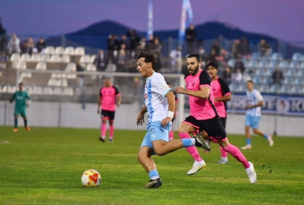 El CF Motril fue muy superior a El Palo (SEMANARIO MUCHO DEPORTE) El CF Motril fue muy superior a El Palo (SEMANARIO MUCHO DEPORTE)