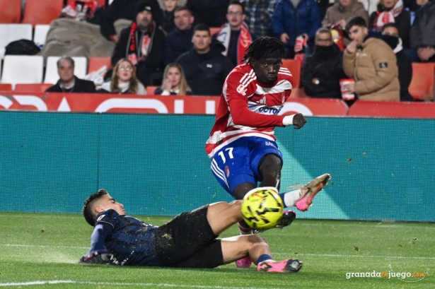 El equipo no pudo conseguir la victoria (J.M. BALDOMERO) El equipo no pudo conseguir la victoria (J.M. BALDOMERO)