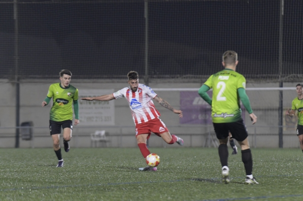 El Arenas y Armilla se llevó un disputado derbi (GPMEDIA)