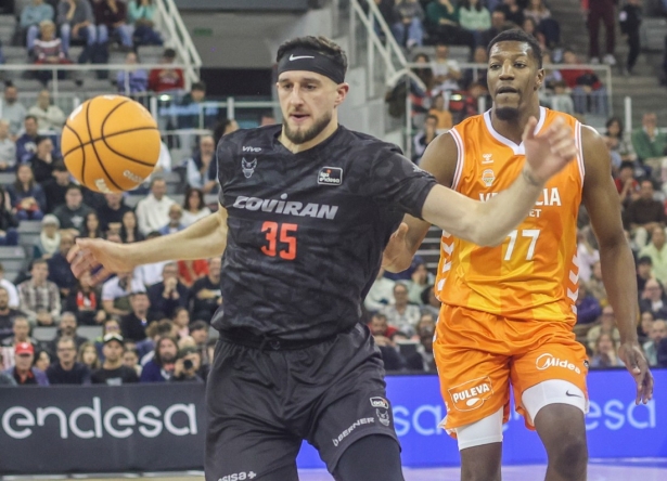 Hankins, cerca de marcharse del Coviran (GPMEDIA) Hankins, cerca de marcharse del Coviran (GPMEDIA)