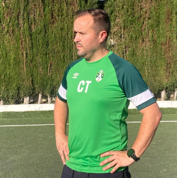 Michel durante su etapa como entrenador del FC Gabias Michel durante su etapa como entrenador del FC Gabias