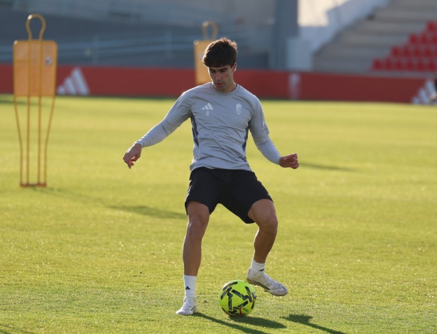 Alemañ no se quiere perder el choque ante el Sporting (J. AZCOYTIA)