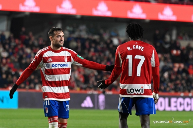 El Granada necesita el triunfo ante el Sporting (J.M. BALDOMERO) El Granada necesita el triunfo ante el Sporting (J.M. BALDOMERO)