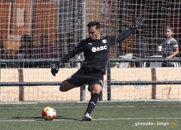 El Motril quiere seguir en la lucha por la primera plaza (J. PALMA) El Motril quiere seguir en la lucha por la primera plaza (J. PALMA)