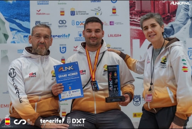 Miembros del club No Kachi Miembros del club No Kachi