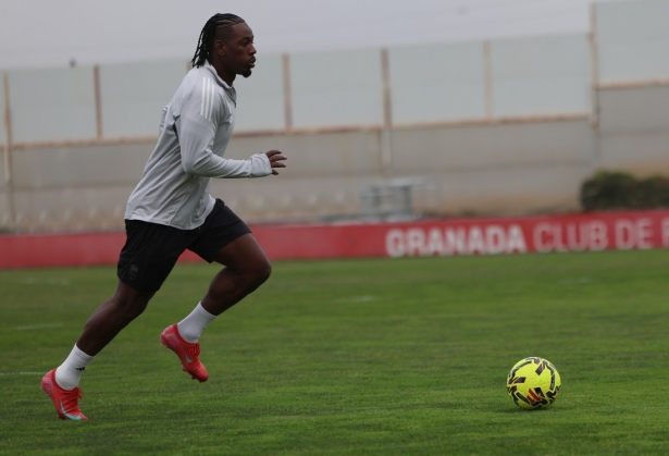 Bouldini sigue sin marcar como rojiblanco (J. AZCOYTIA)