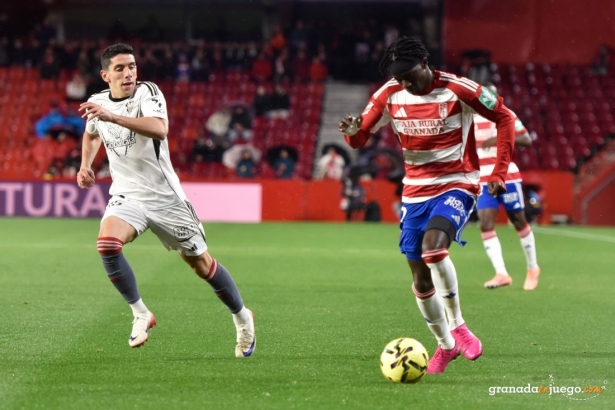 El Granada debe reaccionar en su estadio (J.M. BALDOMERO) El Granada debe reaccionar en su estadio (J.M. BALDOMERO)