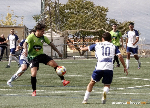 El Huétor Vega quiere dar la sorpresa ante el líder (J. PALMA) El Huétor Vega quiere dar la sorpresa ante el líder (J. PALMA)
