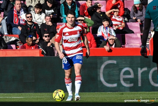 Sergio Ruiz recuperó la titularidad ante el CD Castellón (JOSÉ M. BALDOMERO)