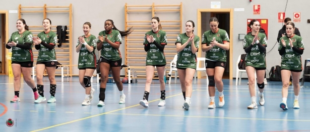 Las granadinas suman un nuevo triunfo (BM CIUDAD DE GRANADA)