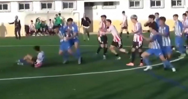 Un instante de la pelea 