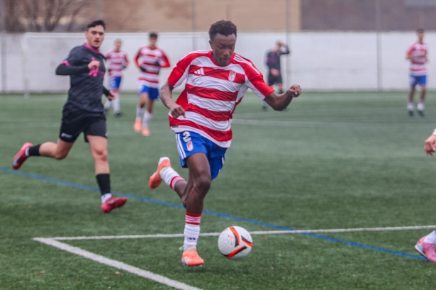 El líder, Granada CF C, jugará ante el Águilas de Zujaira (GPMEDIA)