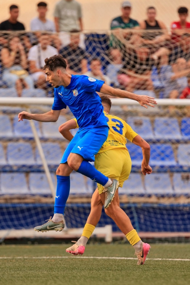 El CF Motril se llevó el triunfo del `Miguel Moranto` (DIEGO LEMUS /ARCHIVO)