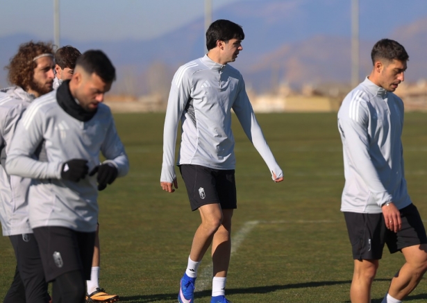 Petit llega para aportar goles (J. AZCOYTIA)