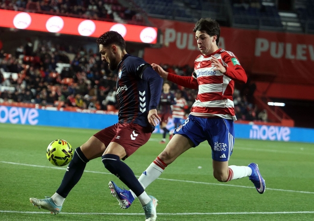 Petit no brilló en su debut (GPMEDIA)