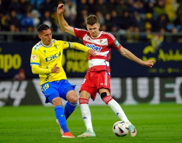 El Granada necesita los tres puntos en Cádiz (LOF)