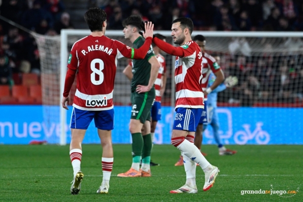 Tres rojiblancos, entre los mejores de la jornada (J.M. BALDOMERO)