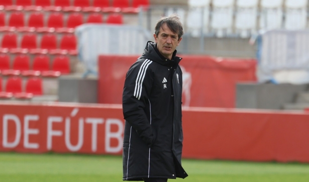 Pacheta espera que su equipo y la grada muestren su mejor nivel (J. AZCOYTIA)