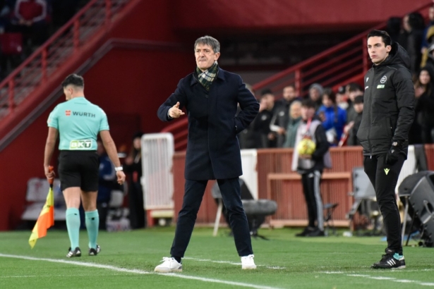 Pacheta, optimista con el rumbo del equipo (J.M. BALDOMERO)