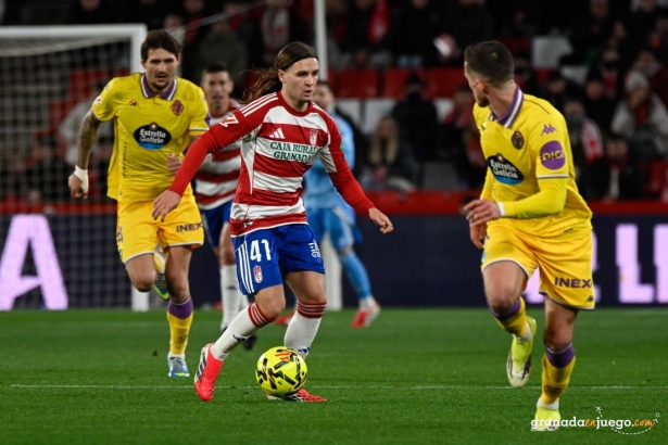 Izan González acaparó todos los focos (J.M. BALDOMERO) Izan González acaparó todos los focos (J.M. BALDOMERO)