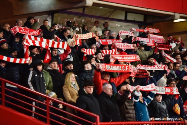 La afición apoyará a su equipo en Ceuta (J.M. BALDOMERO)