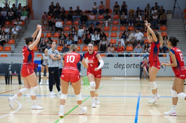 Importante triunfo para las granadinas (GPMEDIA)