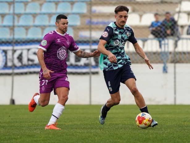 El Motril intenta asaltar la primera plaza (CF MOTRIL)