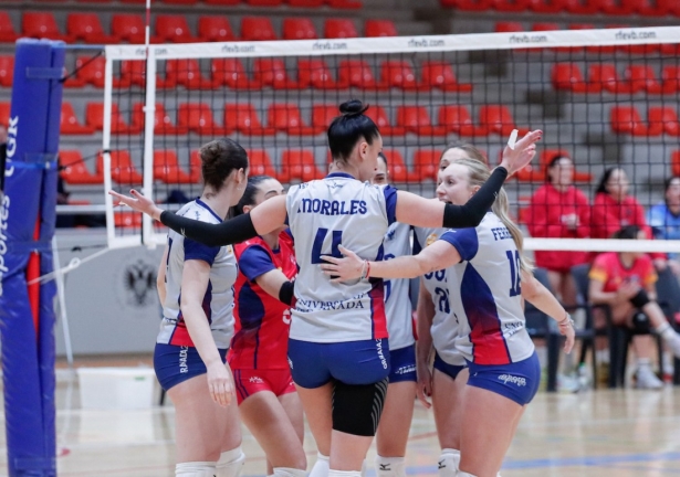 Las universitarias no pudieron completar el pleno de victorias (GP MEDIA)