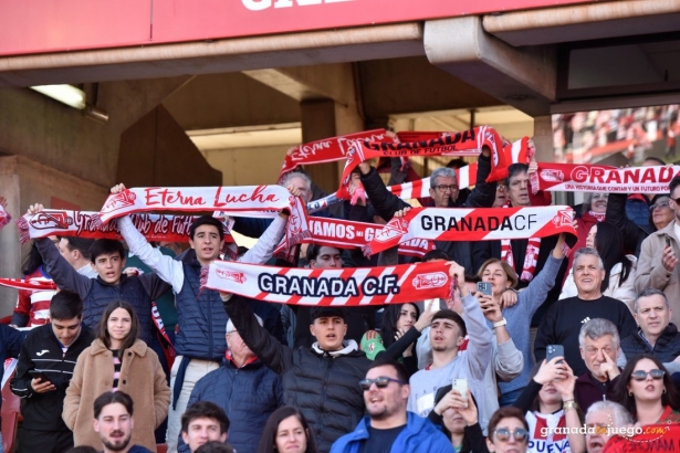 La afición rojiblanca afronta una nueva salida La afición rojiblanca afronta una nueva salida