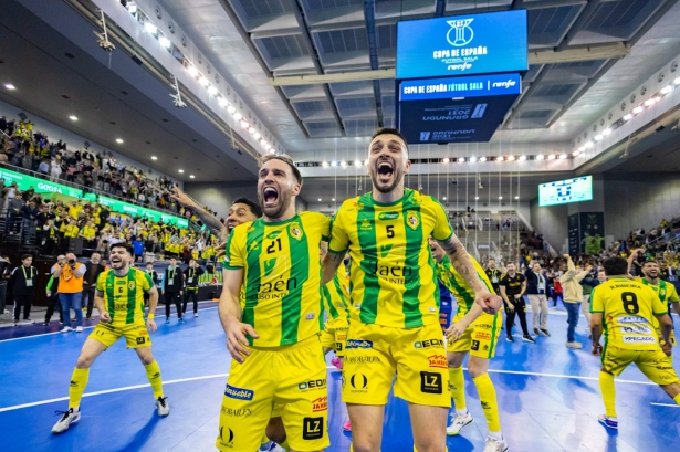 El Jaén Paraíso Interior celebra elmpadeba semifinales (JAEN FS)