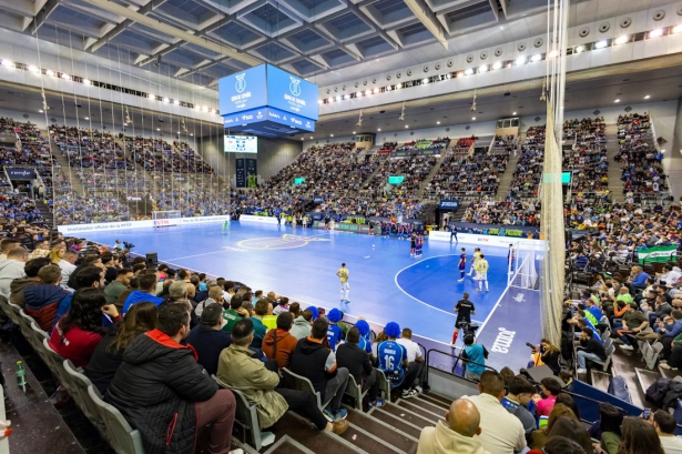 Un abarrotado Palacio de los Deportes vio la victoria del FC Barcelona (RFEF)