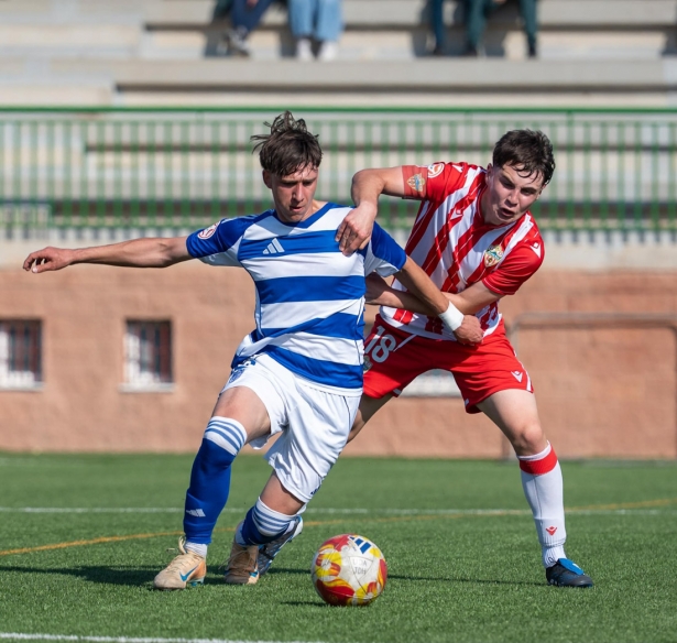 El Granada CF venció en el feudo del Almería (YOUSSEF B.) El Granada CF venció en el feudo del Almería (YOUSSEF B.)