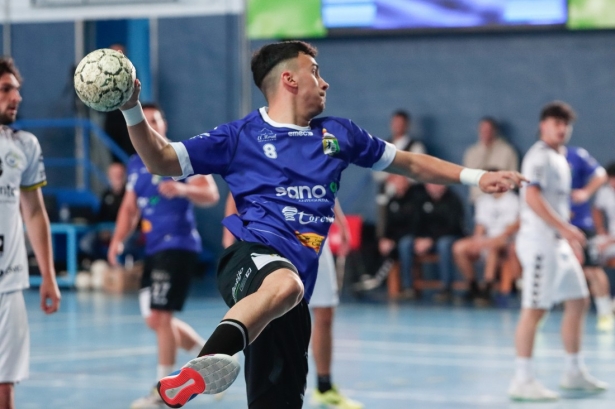 Cara y cruz en el balonmano granadino Cara y cruz en el balonmano granadino