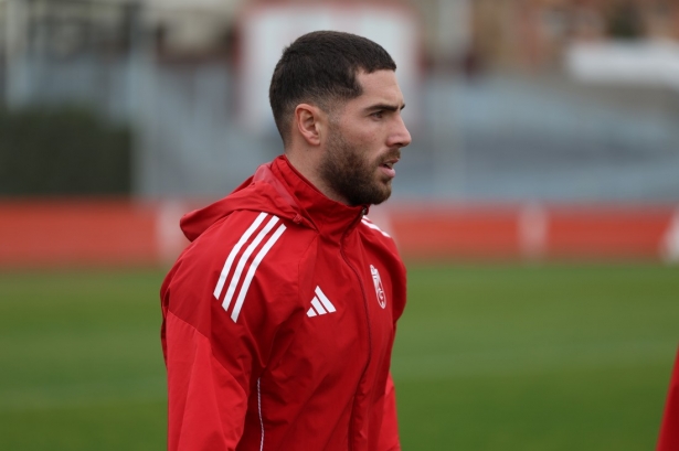 Luca vuelve a hacer las maletas (J. AZCOYTIA)