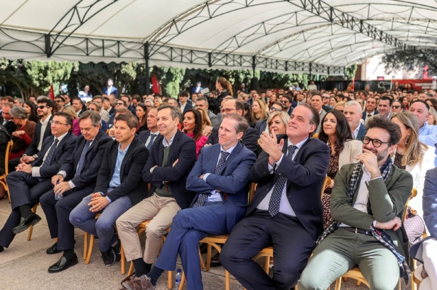 Francisco García, segundo por la derecha, en un momento del acto celebrado en el Palacio de los Córdova (GP MEDIA)