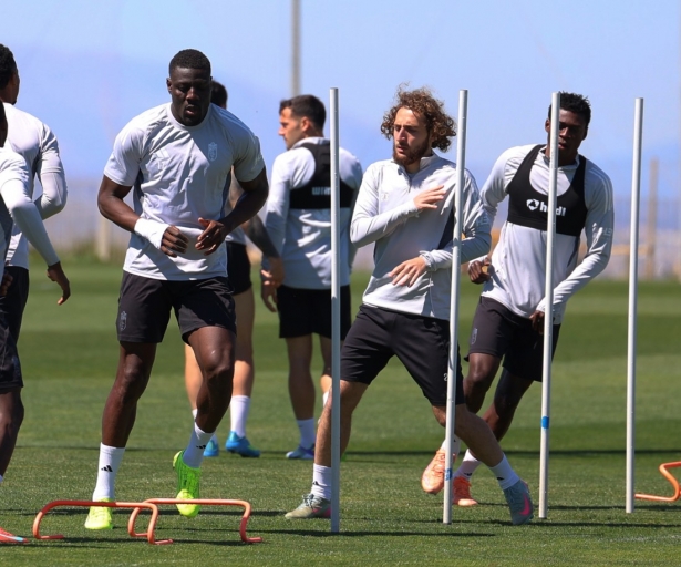 El equipo ha completado la última sesión antes de medirse a Las Palmas (J. AZCOYTIA) El equipo ha completado la última sesión antes de medirse a Las Palmas (J. AZCOYTIA)