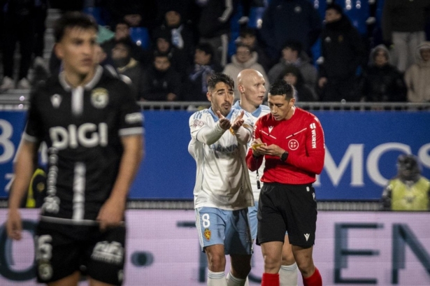 Gorka Etayo se vuelve a cruzar con el Granada 