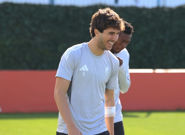 Lama trabaja para poder estar el domingo (J. AZCOYTIA)