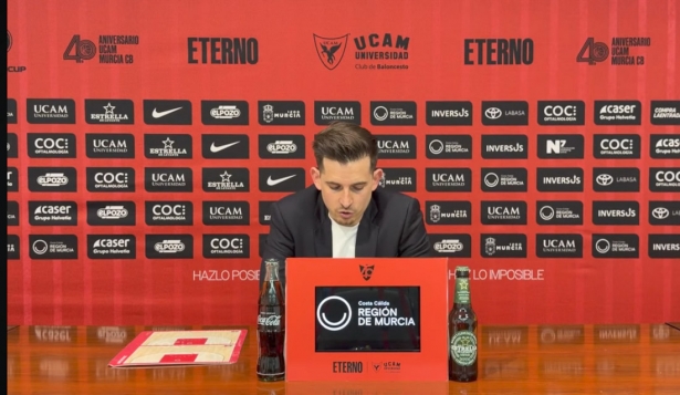 Arturo Ruiz en la rueda de prensa postpartido (UCAM MURCIA BALONCESTO)
